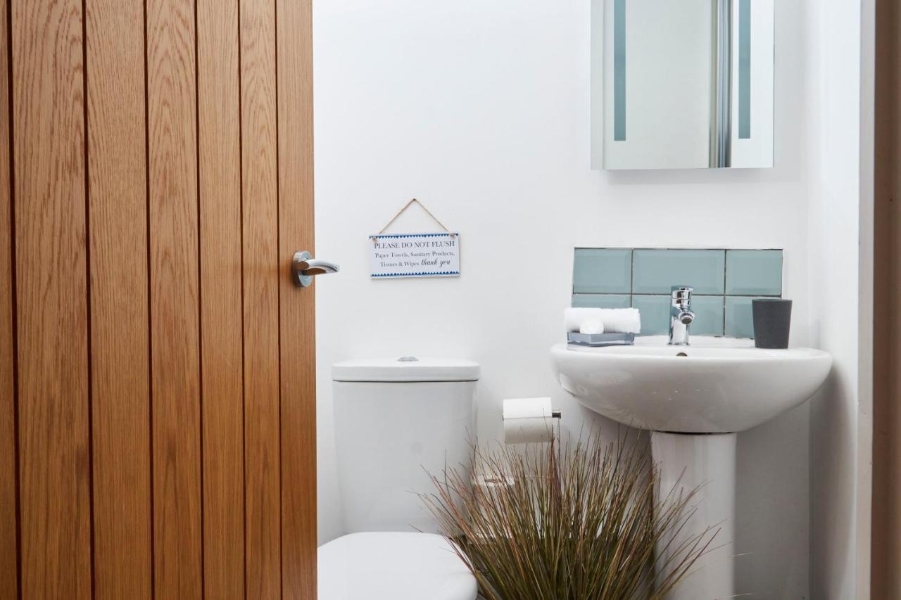 The Nutcracker Suite - Self Check-In, Self-Catering Apartment For East Midlands Airport Kegworth Eksteriør billede